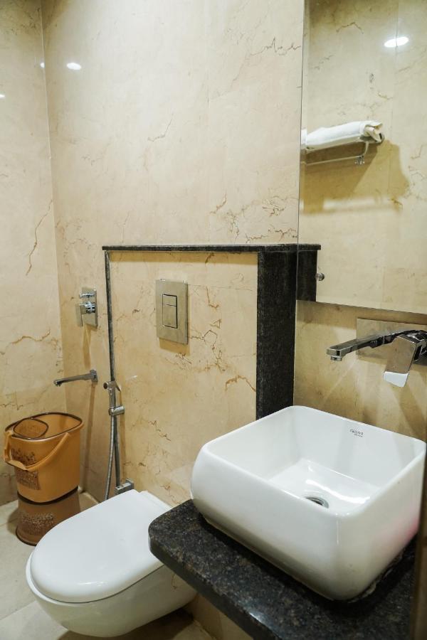 Hotel Batra Home Nizamuddin New Delhi Bagian luar foto