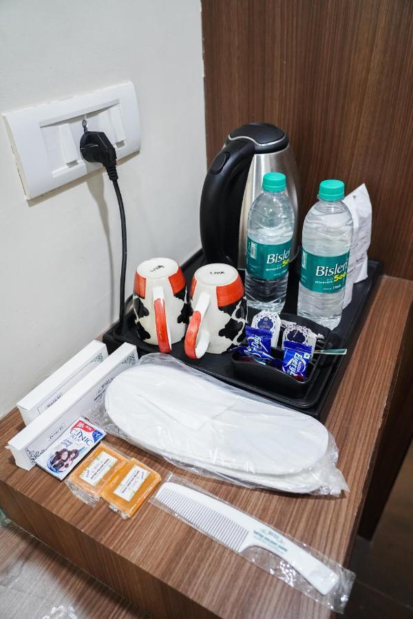 Hotel Batra Home Nizamuddin New Delhi Bagian luar foto