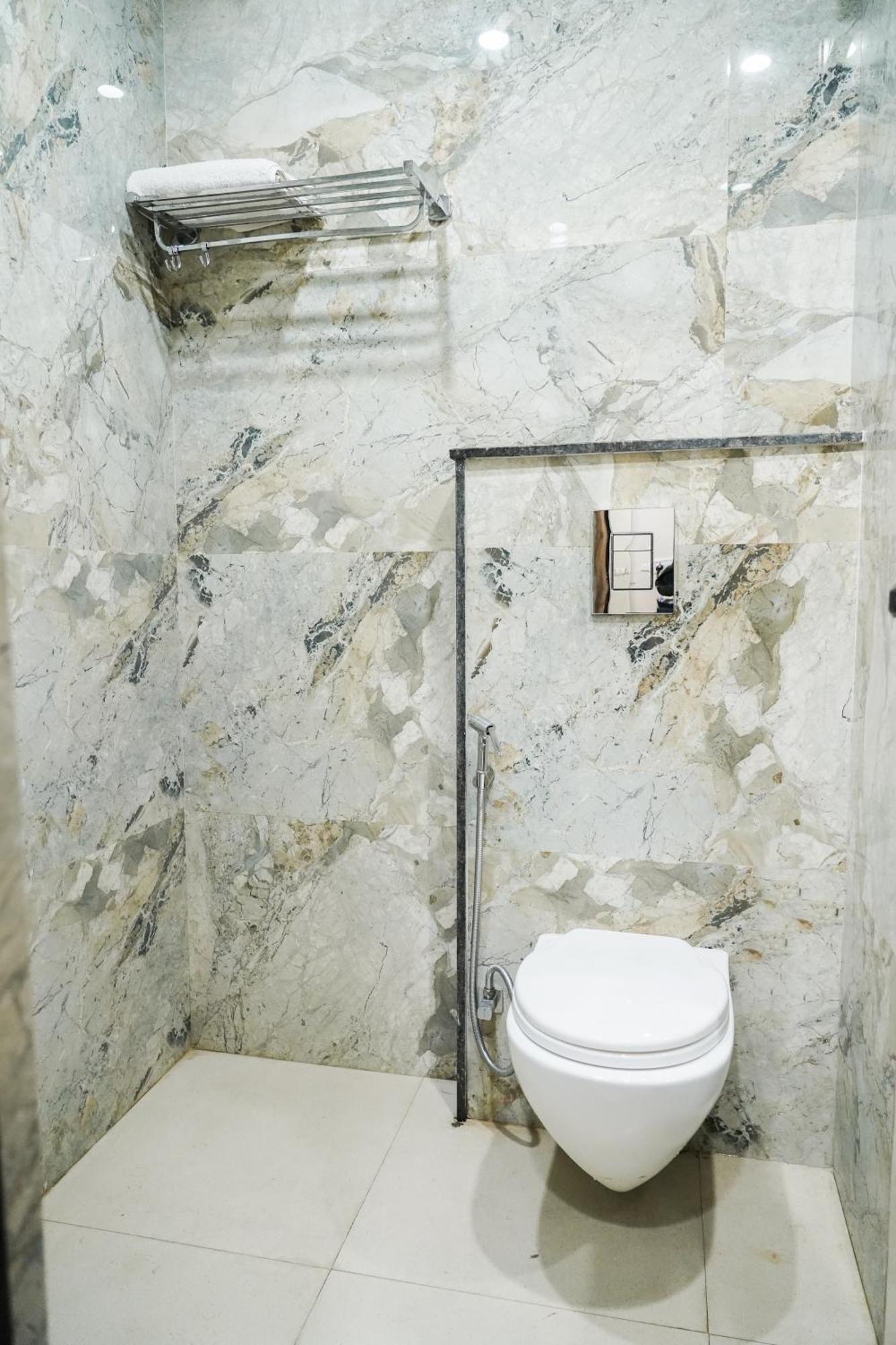 Hotel Batra Home Nizamuddin New Delhi Bagian luar foto